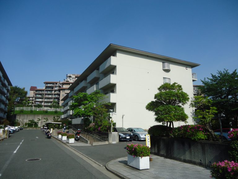 吹田市山田東4丁目の中古マンション「千里山田コーポラスA棟」売却強化しています。 株式会社ハウスネットワーク